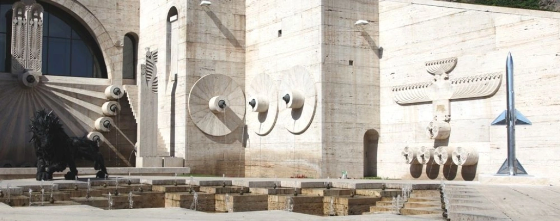 "Lion 2" Sculpture and "Chrome Plated Air to Air Missile" at the Cafesjian Center for the Arts