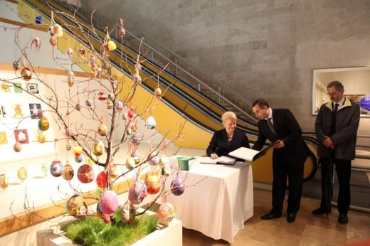 President of Lithuania visits the Cafesjian Center for the Arts