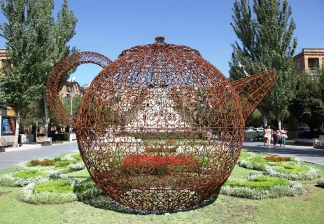 Installation of New Sculptures at the Cafesjian Center for the Arts