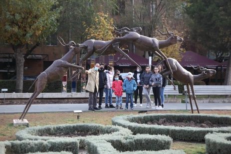 Children from Artsakh visit Cafesjian Center for the Arts