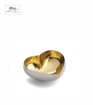 Small heart-shaped plate