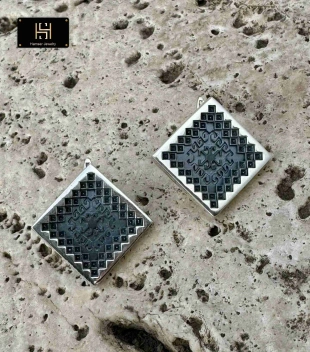 Earring Fountain CCA N1